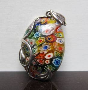 lot 55 image: Beautiful Sterling Silver & Millefiori Glass Pendant