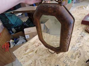 lot 171 image: Vintage Metal Framed Octagonal Mirror