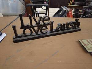 lot 221 image: Decorative Inspirational Wall Art Signs Lot