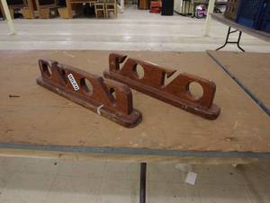 lot 250 image: Wall Mount Rod Holder