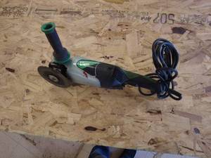 lot 277 image: Hitachi G18MR 7-Inch Disc Grinder
