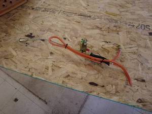 lot 275 image: Propane Torch with Hose