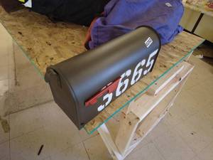 lot 282 image: Mailbox Good Condition