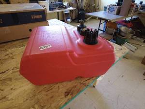 lot 287 image: Portable Red Marine Fuel Tank