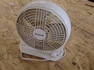 lot 332 image: Duracraft 3speed Fan