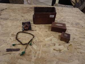 lot 361 image: Wood carving, necklace & Boxes