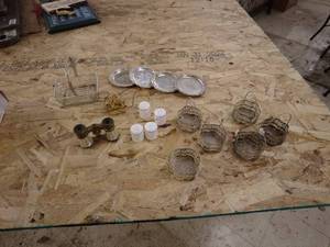 lot 365 image: knickknacks, knocks & shakers