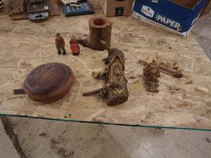 lot 366 image: variety wood carvings