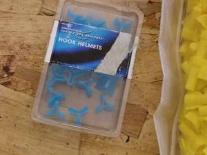 lot 323 image: bag of wire connectors & assorted lot