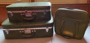 Three Piece Matching Set of Vintage Luggage by Air Nite