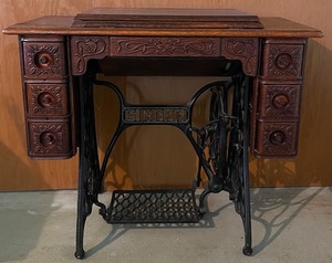 Vintage Singer Treadle Sewing Machine in Oak Case Ornate Drawers Cast Iron Legs