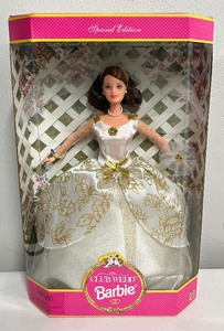 lot 38 image: Club Wedd Barbie NIB Special Edition 1997 Target 