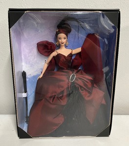 lot 54 image: Moonlight Waltz Barbie Ballroom Beauties Collection Third Edition 1997