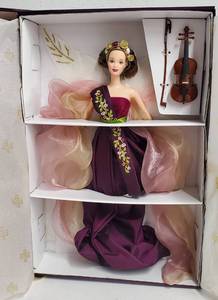 lot 77 image: Heartstring Angel Barbie Angels of Music Collection 1998 Violinist 