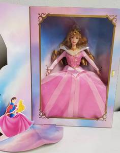 lot 89 image: The Signature Collection Fifth in a Series Limited Edition 40th Anniversary Walt Disneys Sleeping Beauty Barbie 1998