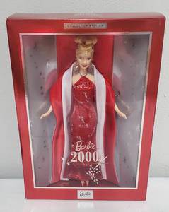 lot 111 image: Special Edition 2000 Barbie NRFB Collectors Edition