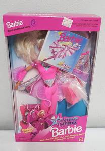 lot 121 image: Flying Hero Barbie with Flashing Lights NRFB 1995