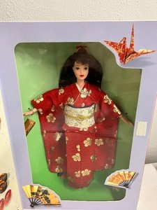 lot 156 image: 1995 Happy New Year Barbie NIB