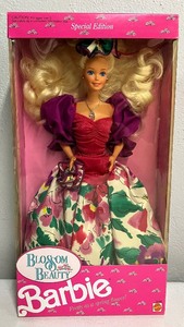 lot 116 image: Special Edition Blossom Beauty Barbie NRFB 1991