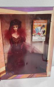 lot 155 image: Hollywood Legends Collection Scarlett OHara Barbie NRFB