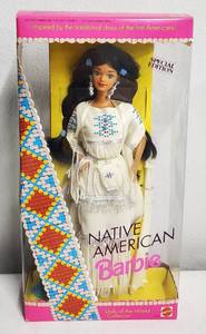 lot 205 image: SE 1992 Native American Dolls of the World Collection NIB