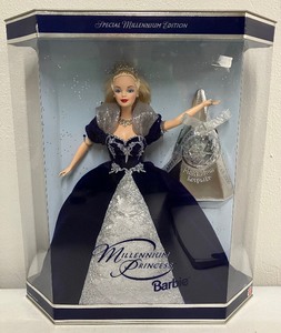 lot 186 image: 2000 Millennium Princess Barbie NIB