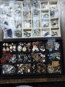 Contents Of 2-Trays (Not The Trays)