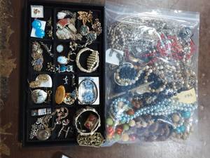 Bag & Contents On Tray (Not The Tray)