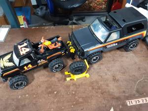 2-Metal Tonka Trucks With Accessories