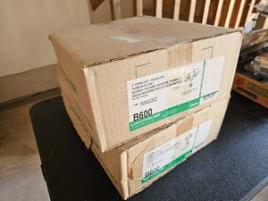 lot 81 image: (2) Lightolier Philips 6 Downlight - Calcite Frame-in Kits #B600