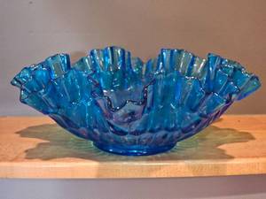lot 25C image: Fenton Ruffled Blue Glass Centerpiece Bowl w Original Sticker