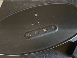 lot 86 image: Hitachi Wi-Fi Speaker - EXCELLENT Sound Was $175 New
