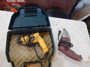 lot 38 image: DeWalt 38 drill and tool shop electric Shear with case