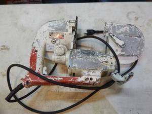 lot 41 image: Milwaukee 6230 heavy duty band saw