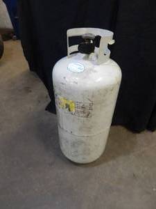 lot 54 image: Empty 40lb propane tank