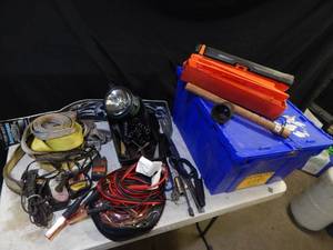 lot 60 image: Automotive tools and accessories