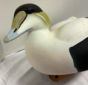lot 134 image: Duck Decoy by Taylor Decoys