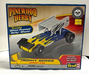 lot 135 image: Four New Model Kits