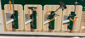 lot 145 image: New Carvers Vise