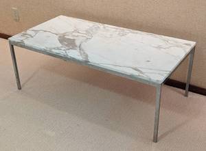 lot 6 image: Vintage Marble Topped Knoll Coffee Table
