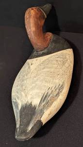 lot 32 image: Vintage Bob McGaw Canvasback Decoy