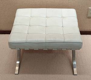 lot 7B image: Vintage Mies van der Rohe for Knoll Barcelona Leather Ottoman #2