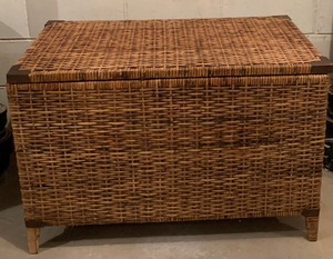 lot 178 image: Vintage Ratan Storage Chest