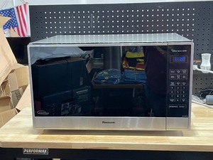 Panasonic 1250W Microwave