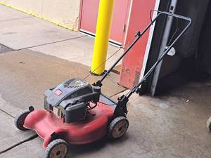 lot 37 image: Toro Gas Push Lawn Mower 20323