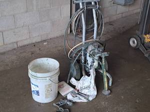 lot 41 image: Wagner Contractor Series 78-HP Paint Sprayer 5085 with Assorted Spray Guns, Hose and Accessories