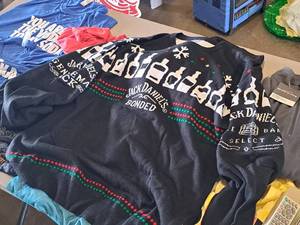 lot 97 image: Size X-Large Jack Daniels Bonded logo Sweater