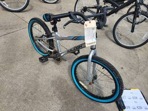 lot 419 image: Raleigh 18 Boys BMX Bicycle 11 SilverBlue Frame