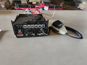 lot 189 image: Whelen Digital Radio with Speaker and Cords