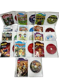 lot 112 image: Lot of 13 Nintendo Wii Games
